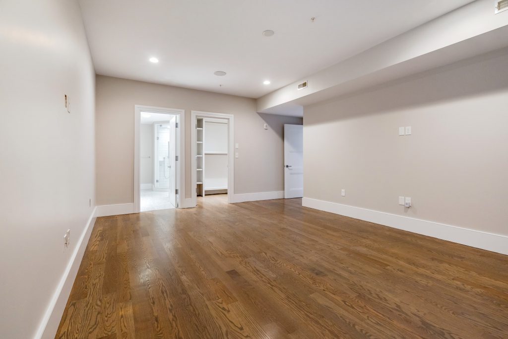 Home staging transformation - Before